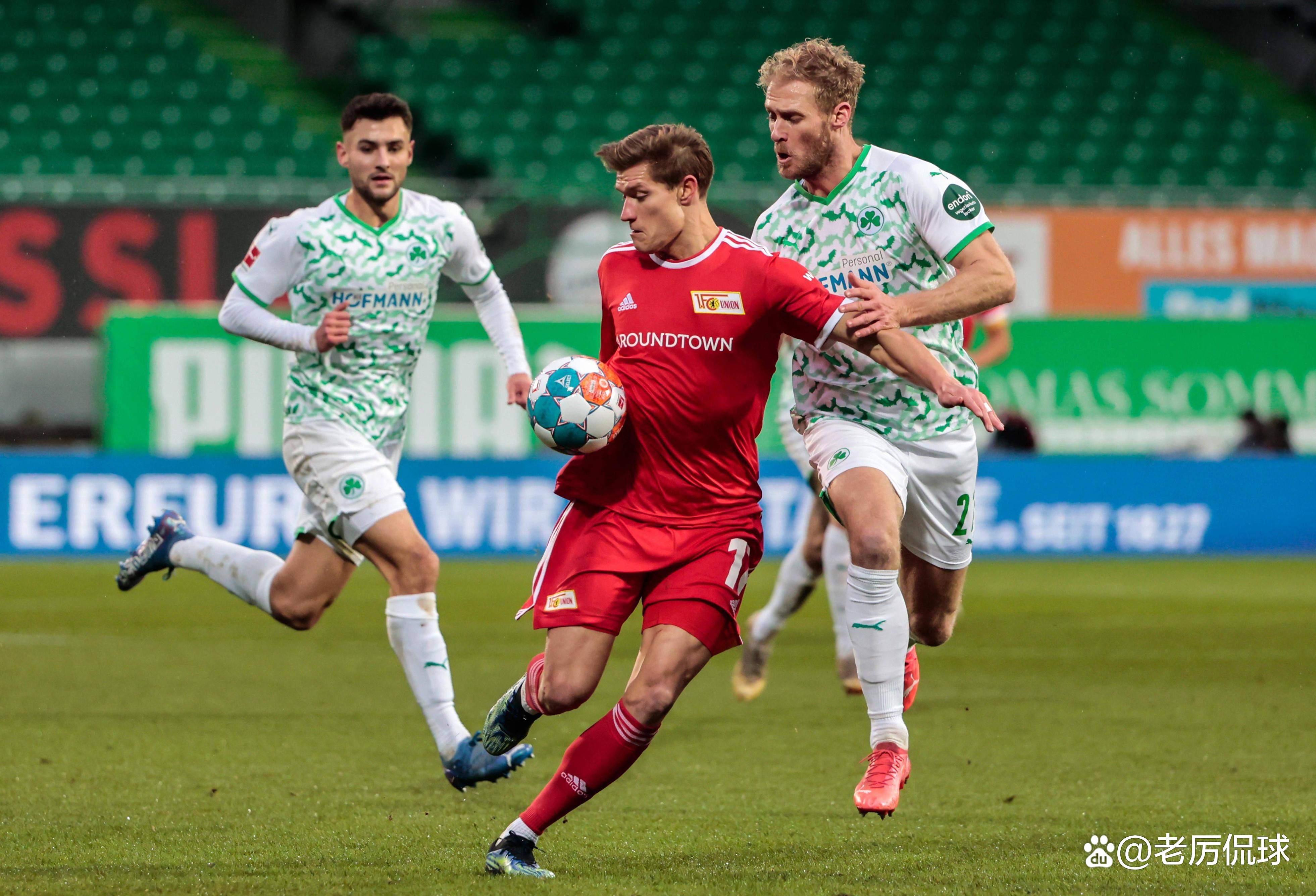 关于荷甲加时末段走向成谜；阿贾克斯篮板制胜；态度坚定；年轻球员得到机会的信息