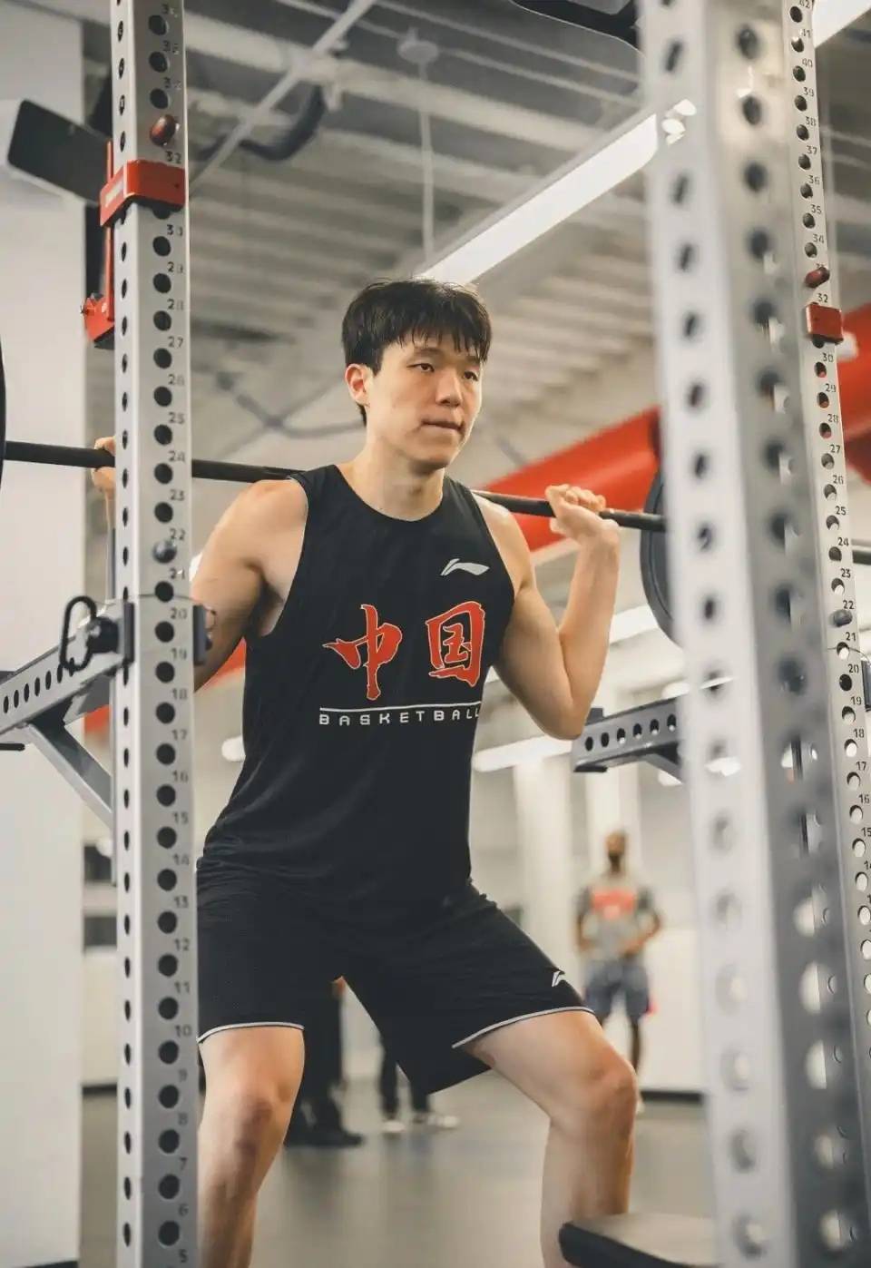 赛地聚焦：CBA常规赛赛后热度飙升，罗马再遭质疑，话题不断，年轻球员得到机会的简单介绍