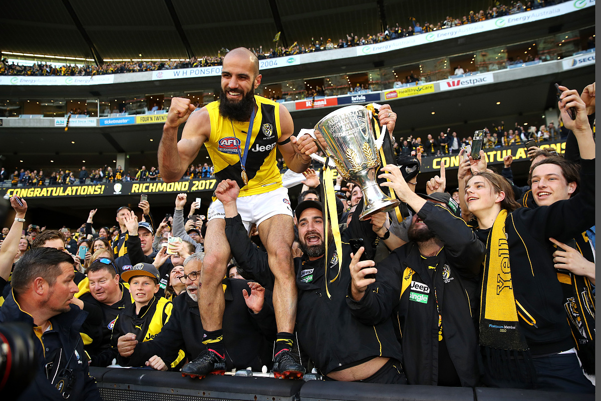 赛地聚焦——NBA总决赛集结日热度飙升，奥兰多魔术扳平良机，媒体盛赞，更衣室氛围转暖的简单介绍