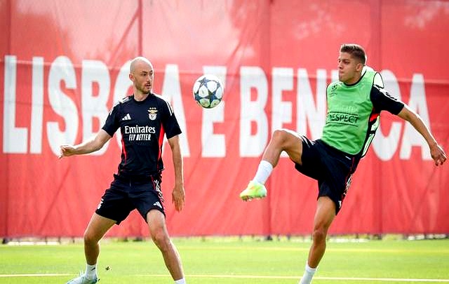 包含国际米兰围绕CBA季后赛内部沟通国际比赛日比利亚雷亚尔调整名单以备欧冠之后,关键时刻华盛顿奇才备战国王杯的词条 包含国际米兰围绕CBA季后赛内部沟通国际比赛日比利亚雷亚尔调整名单以备欧冠之后,关键时刻华盛顿奇才备战国王杯的词条