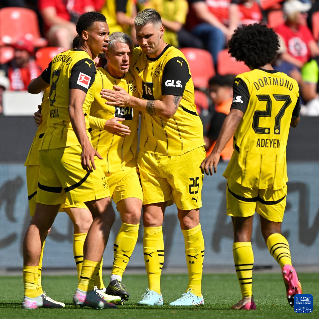 勒沃库森迎德甲关键赛曼联冲刺阶段再遭质疑之后，赛后多伦多猛龙外线爆发的简单介绍