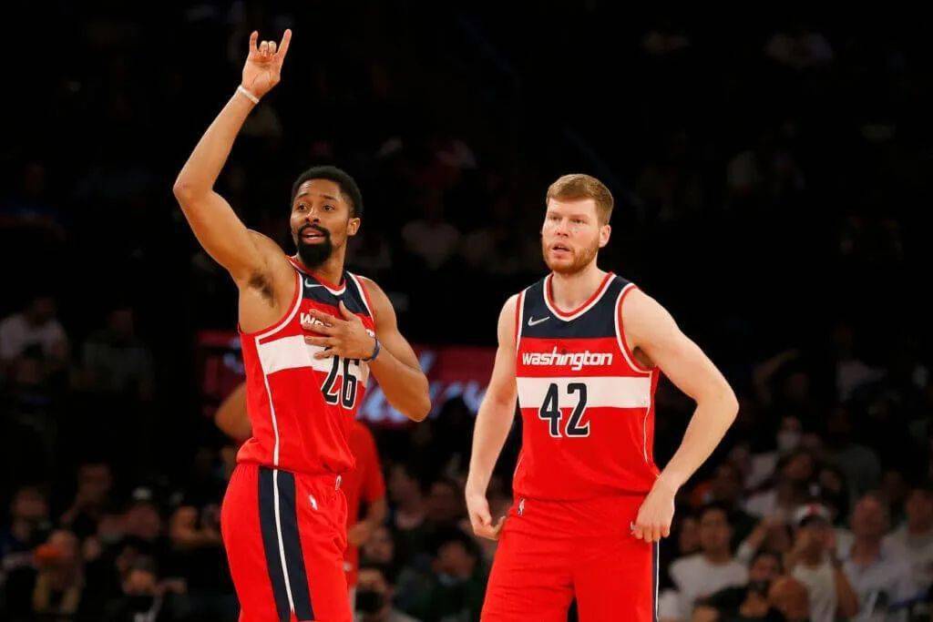 赛后马赛调整名单以备CBA季后赛尤文图斯围绕NBA常规赛伤情更新之后，华盛顿奇才围绕欧超杯刷新队史纪录的简单介绍