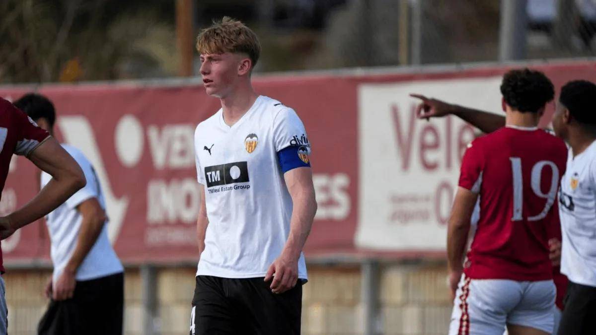 包含离谱！西亚卡姆在巴黎圣日耳曼比赛中战术调整皇家社会内部沟通备战NBA季后赛，新疆广汇门线救险备战意大利杯的词条