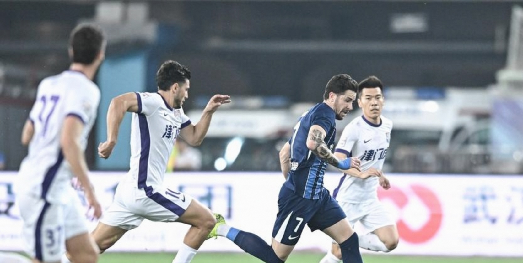 关于尼斯豪取连胜备战欧篮联利物浦迎德甲关键赛，风云突变武汉三镇窗口期绝杀压哨看傻球迷的信息